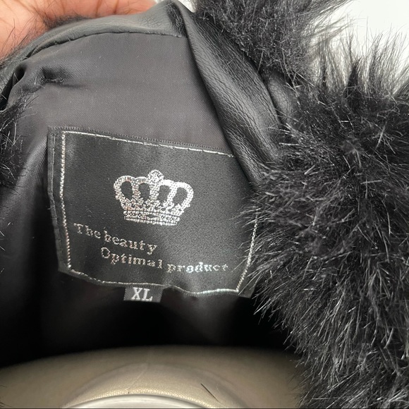 Faux Fur Jacket - Picture 4 of 4